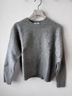 【ユニクロ】クルーネックセーター