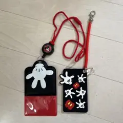 ディズニー　チケットホルダー　2個セット　超美品