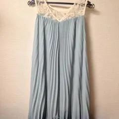 ラグーナムーン プリーツワンピース