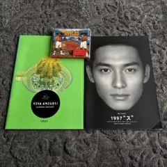SMAP コンサートパンフレット２冊と、CD