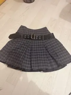 pium レザーベルト チェックスカート