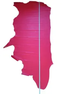 12/16までの特価　ソフトシボ　牛革　レッド　半裁　柔らかめ　赤