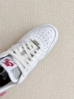NIKE AIR FORCE 1 グリッタースウッシュ スニーカー