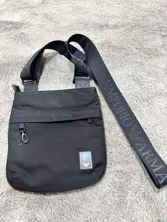 EMPORIO ARMANI ショルダーバッグ 黒 ロゴ 軽量のサムネイル
