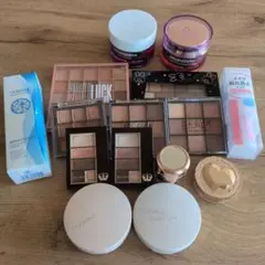 【まとめ売り】アイシャドウ クッションファンデ クリーム コスメ