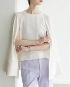 noble カラーレスケープスリーブブラウス