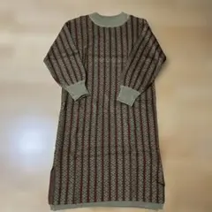 長袖ニットワンピース
