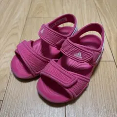 adidas サンダル　14cm ピンク