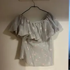 SNIDEL オフショルダー フリル トップスのサムネイル