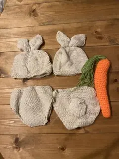 ニューボーンフォト うさぎの耳付き帽子とニンジンセット
