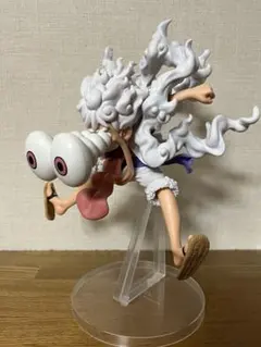 ワンピース一番くじ ルフィニカフィギュ ア