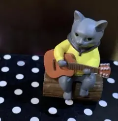 猫　ロシアンブルー　ギター　キャンプ