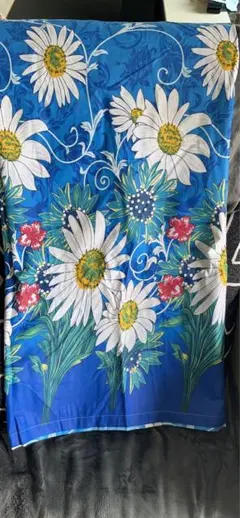 華やかな花柄ベッドカバー枕カバーセット