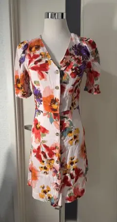 H&Mフラワープリント 半袖ミニワンピース