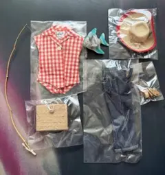 バービー人形 Barbie 着せ替え服 フィッシングセット - メルカリ