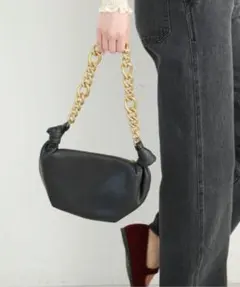 フリーズマート　ブラックハンドバッグ ゴール　ハンドバック　チェーンバック