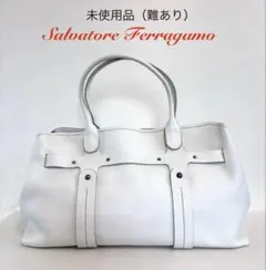 （未使用品‼️）難ありSalvatore Ferragamo ハンドバッグのサムネイル