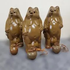 472☆陶器製タヌキ置物3体セットのサムネイル