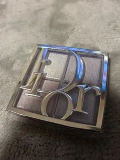 Dior バックステージグロウマキシマイザーパレット　002