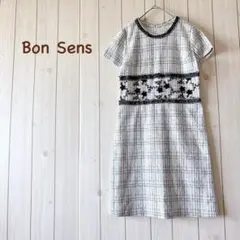 ＊Bon sens＊ 半袖ストレッチワンピース レース刺繍 38 薄グレー系のサムネイル