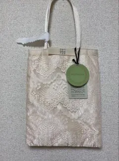 ノクチルカ フォーマルサブバッグ　刺繍入りレースサテンバッグ　ホワイト　S