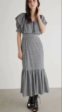 美品　リエンダ ビッグカラーマーメイドワンピース