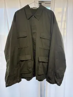 オリーブグリーン ミリタリージャケット