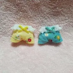 赤ちゃんお洋服　フリルサロペット２着セット　小花黄色青緑色