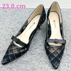 Item thumbnail for item 229984dc-e334-481b-980a-6816b0a89e3a