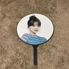 2026年最新】le sserafim ウンチェ うちわの人気アイテム - メルカリ