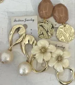 3点セット　681 ハンドメイド　樹脂　金属　ピアス　イヤリング　まとめ売り