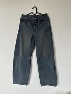 GU バレルレッグジーンズ