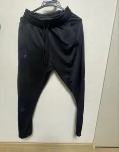 Under Armour 黒 ジョガーパンツ