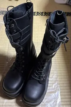 厚底ブラックレースアップロングブーツ
