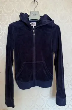 Item thumbnail for item 90d15a44-00f2-4d24-ac70-20b0b1d7f50a