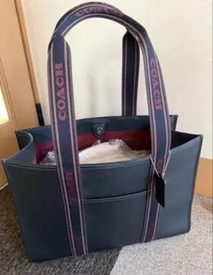 お値下げ COACH 黒 ラージスミストートのサムネイル