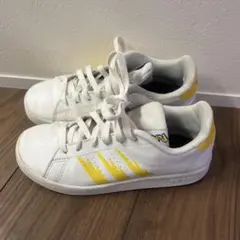 adidas ポケモン コラボ　ピカチュウ スニーカー　21cmのサムネイル