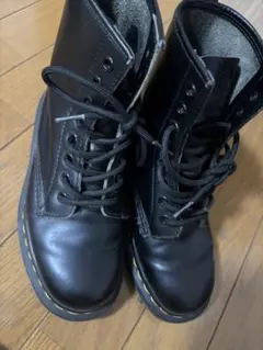Dr. Martens 8ホール ブーツ ブラック UK4のサムネイル