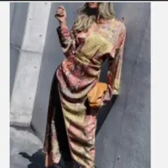 【新品タグ付き】ZARA パッチワーク プリントワンピース Lサイズ フリンジ