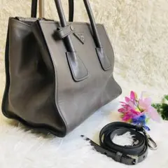 Item thumbnail for item 859dff1f-8369-4c70-8464-0cf32ee581b8