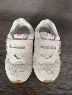 New Balance 313ベビーシューズ クリーム/ピンク