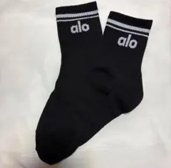 即納！新品✾﻿ alo yoga アロヨガ 白 靴下 ✾﻿のサムネイル