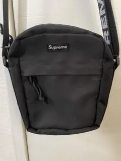 美品Supreme シュプリーム　黒 ショルダーバッグ