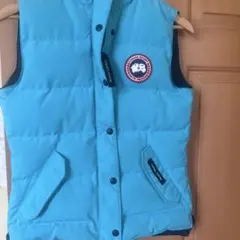 CANADA GOOSE ダウンベスト ライトブルーのサムネイル
