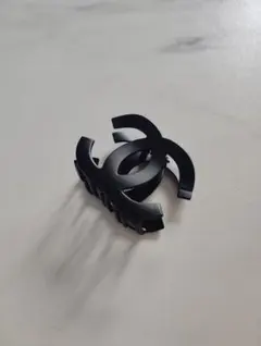 s*o様 CHANEL ヘアクリップ　ノベルティのサムネイル