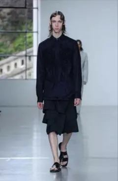 【極美品2025SS】フリルショートパンツ 元イッセイミヤケのサムネイル