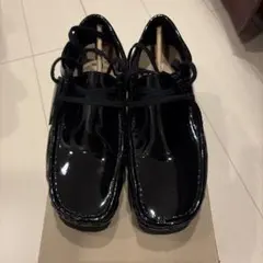 Supreme × Clarks Patent Leather Wallabee