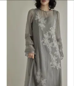 美品 niana ニアナ リルアー シアーAラインワンピースお呼ばれワンピース