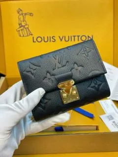 Louis Vuitton モノグラム アンプラント 三つ折り財布のサムネイル