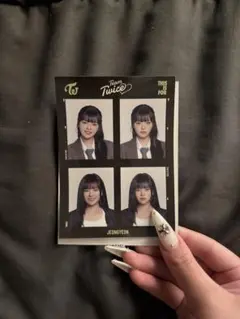 TWICE JEONGYEON 証明写真風